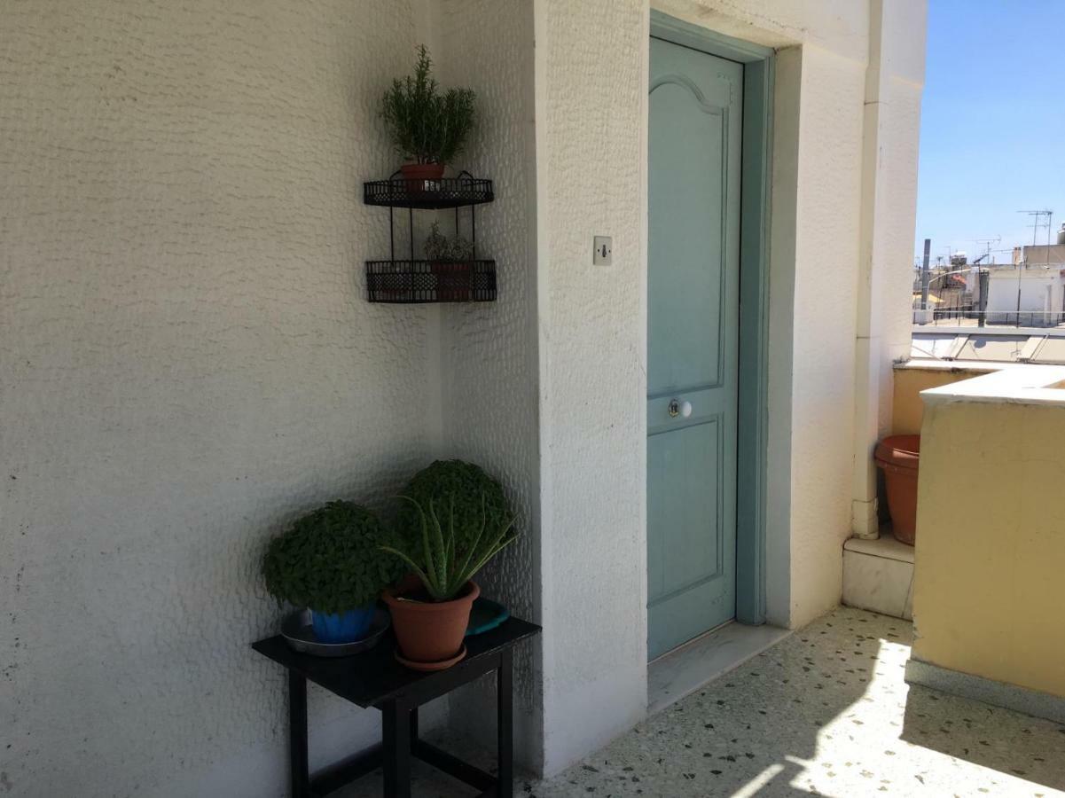 Appartement For Harbor Travelers à Le Pirée Extérieur photo